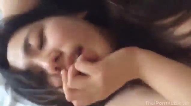 Cewek Cantik Mendesah Liar Dimasukin Kontol