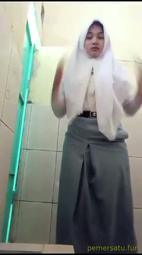 hijab sange viral cantik rare colok memek hitam (6) – DoodStream