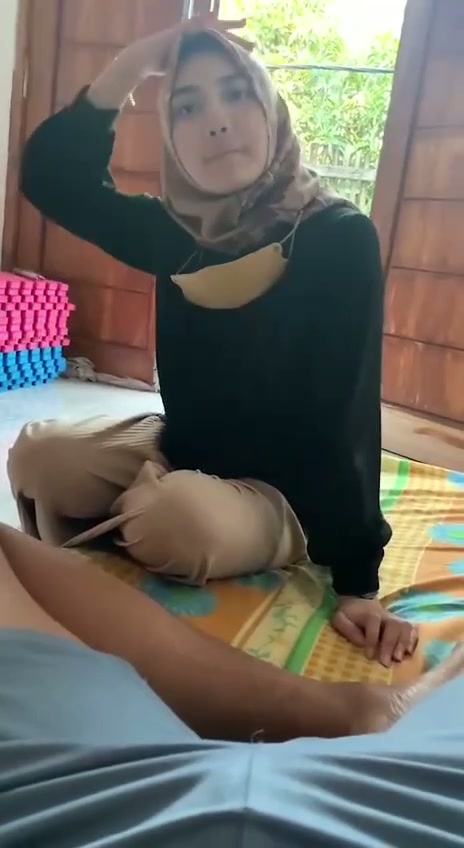 Hijab cantik miss dv 10.mp4